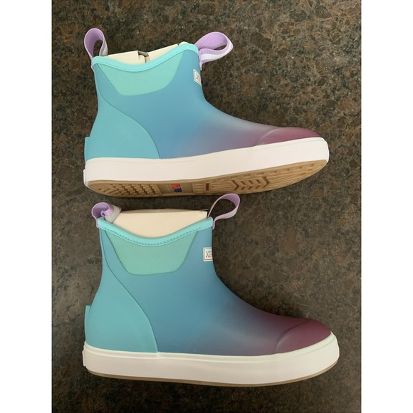 Xtratuf Women's Ankle Deck Boot Blue Aurora‎ Size 7 Waterproof - Picture 1 of 8